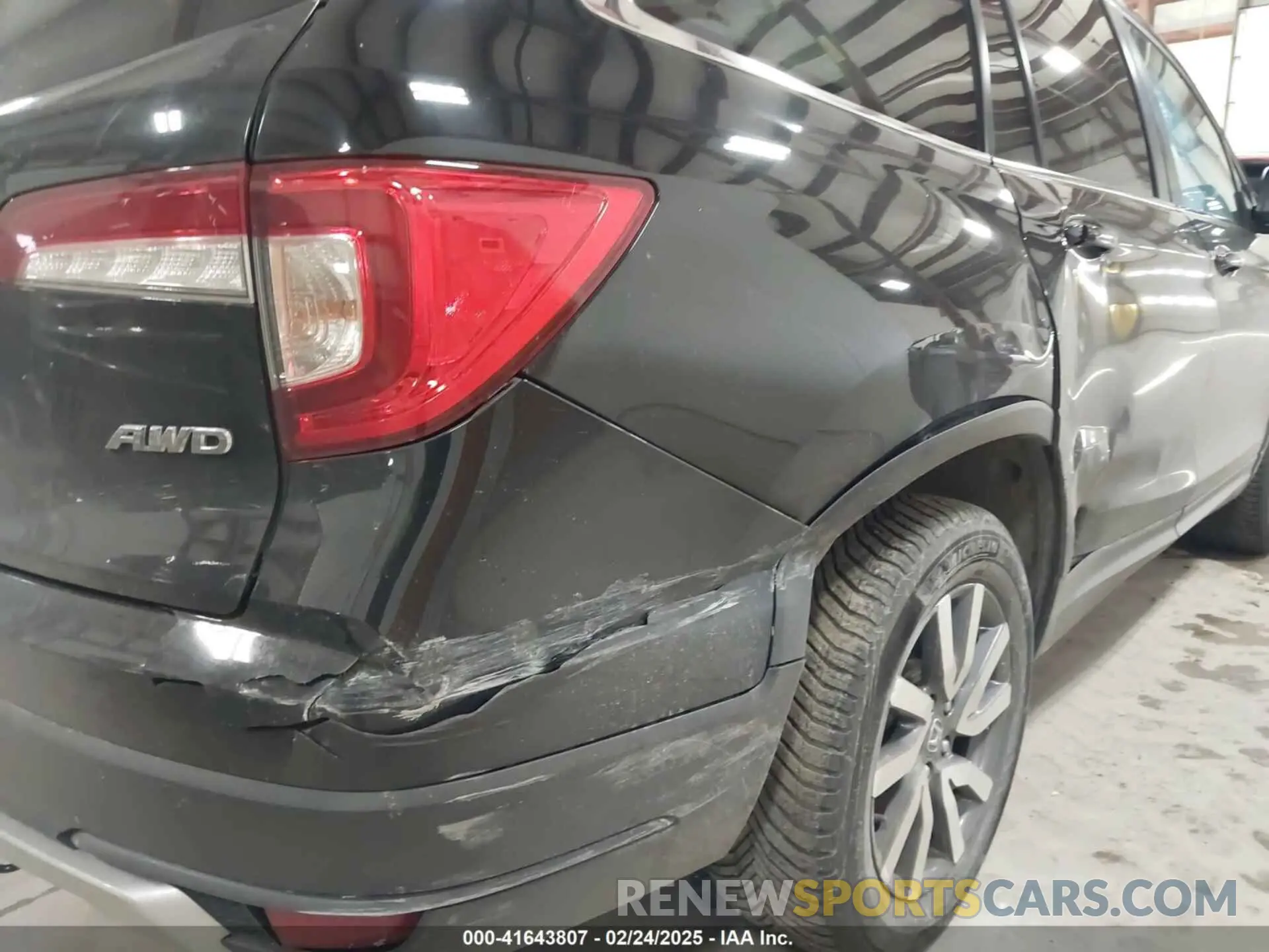14 Photograph of a damaged car 5FNYF6H5XKB067858 HONDA PILOT 2019