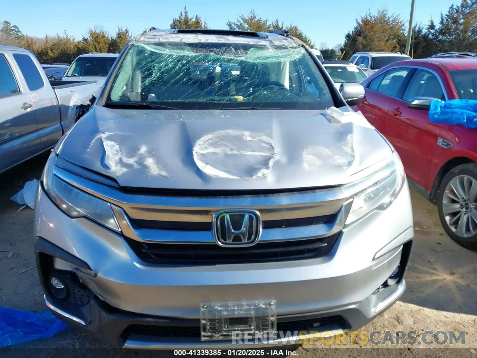 12 Photograph of a damaged car 5FNYF6H60KB038846 HONDA PILOT 2019
