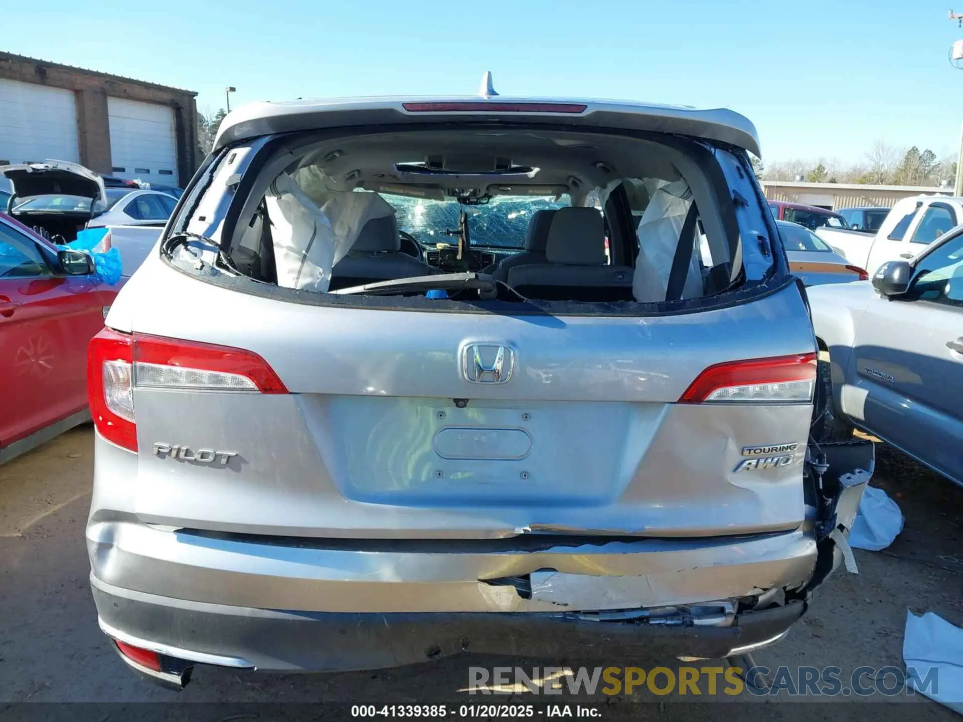 16 Photograph of a damaged car 5FNYF6H60KB038846 HONDA PILOT 2019