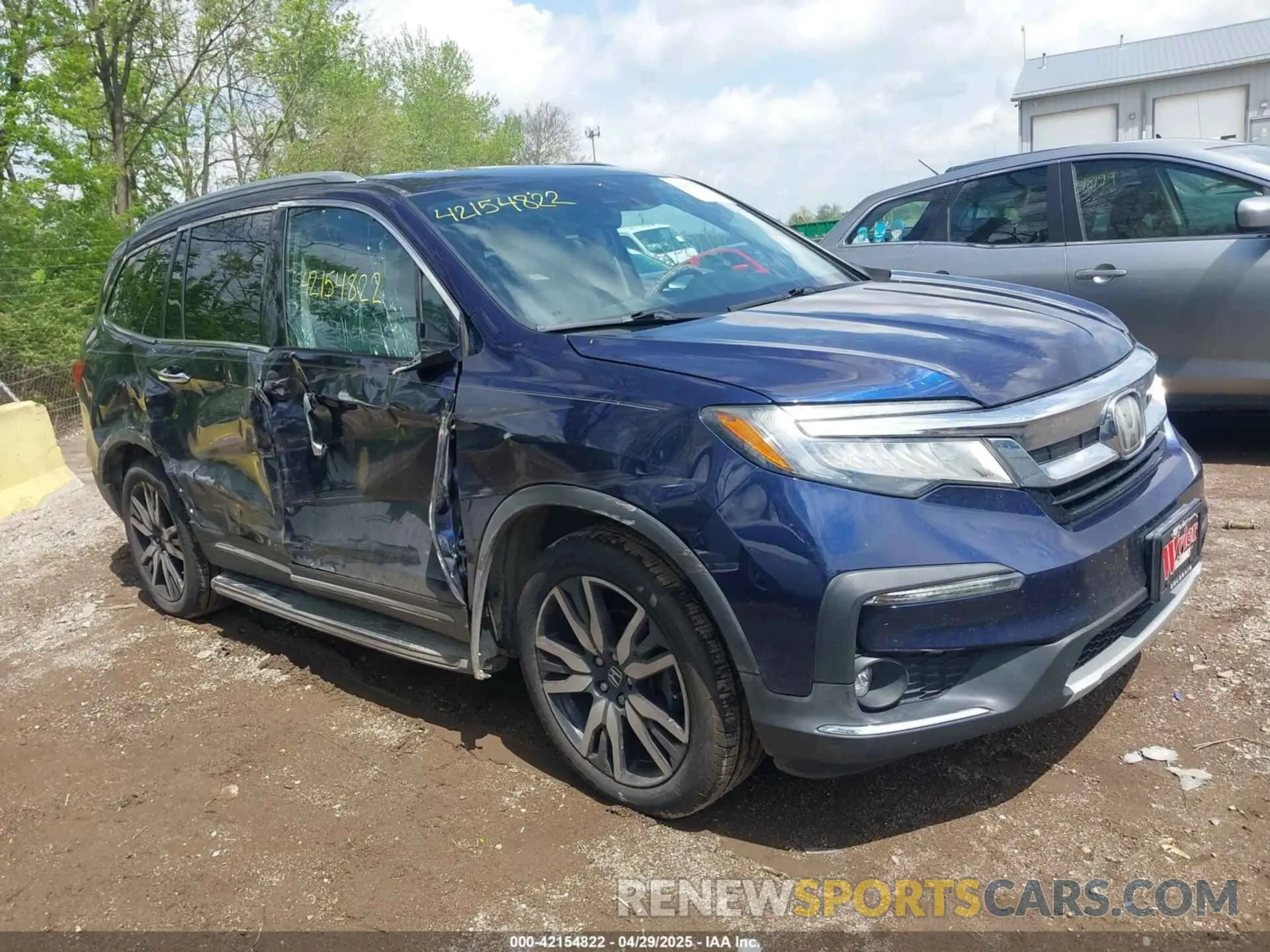 6 Photograph of a damaged car 5FNYF6H63KB000365 HONDA PILOT 2019