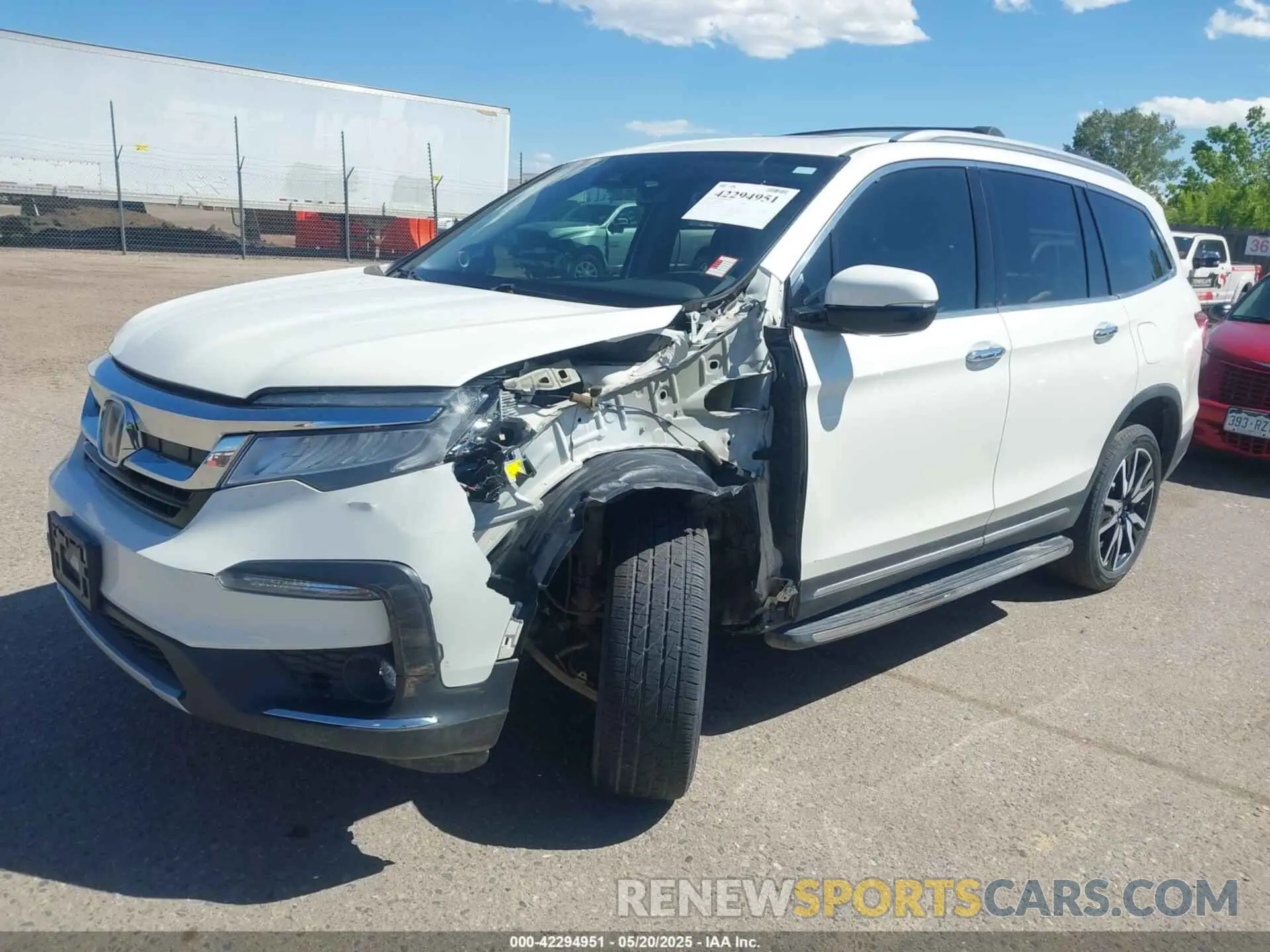 14 Photograph of a damaged car 5FNYF6H63KB046486 HONDA PILOT 2019