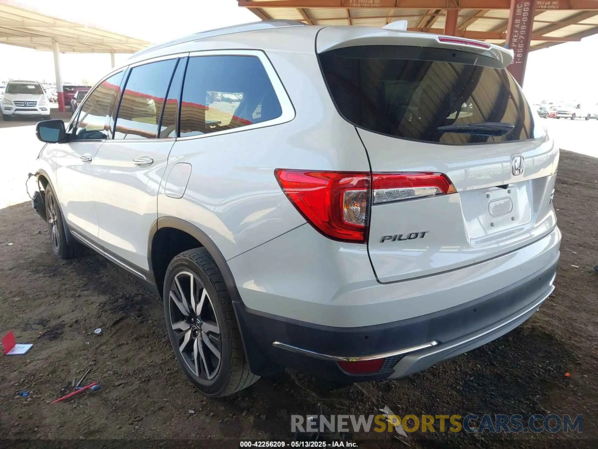3 Photograph of a damaged car 5FNYF6H63KB074028 HONDA PILOT 2019