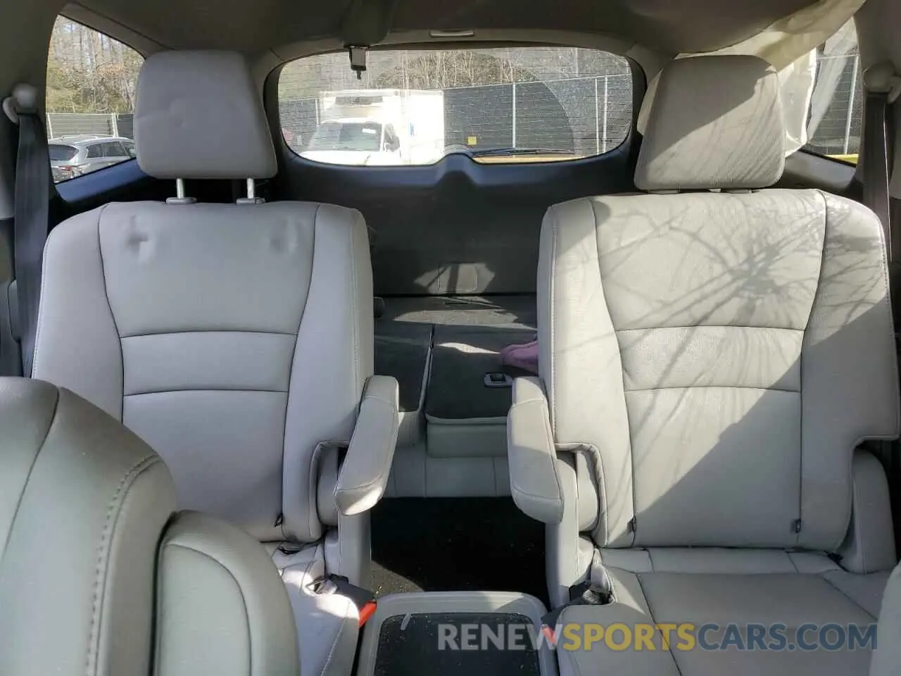 10 Фотография поврежденного автомобиля 5FNYF6H63KB094831 HONDA PILOT 2019