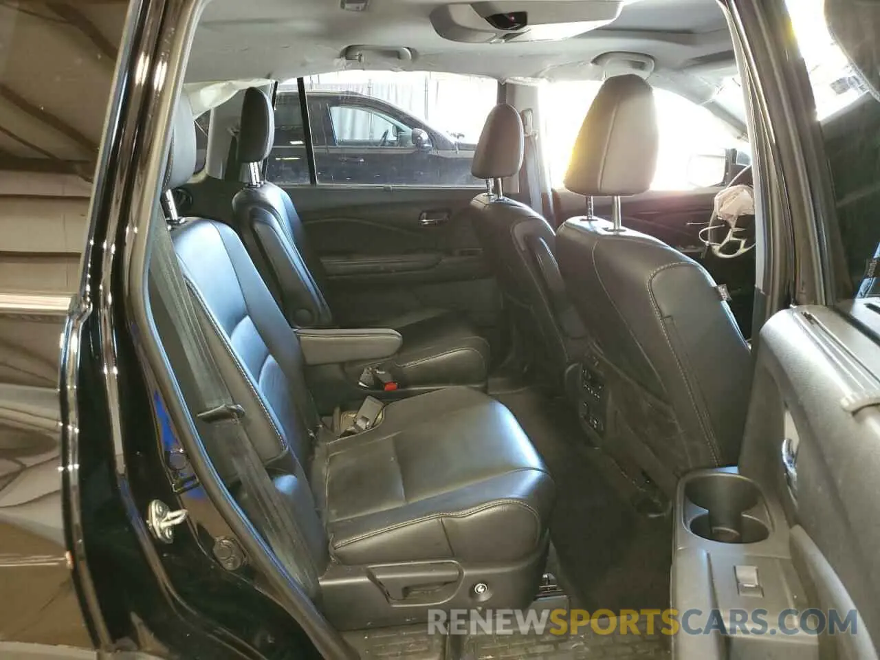 11 Фотография поврежденного автомобиля 5FNYF6H63KB098281 HONDA PILOT 2019