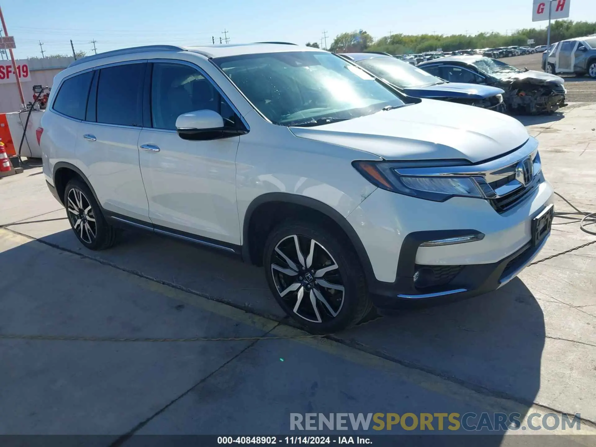 1 Photograph of a damaged car 5FNYF6H64KB039840 HONDA PILOT 2019