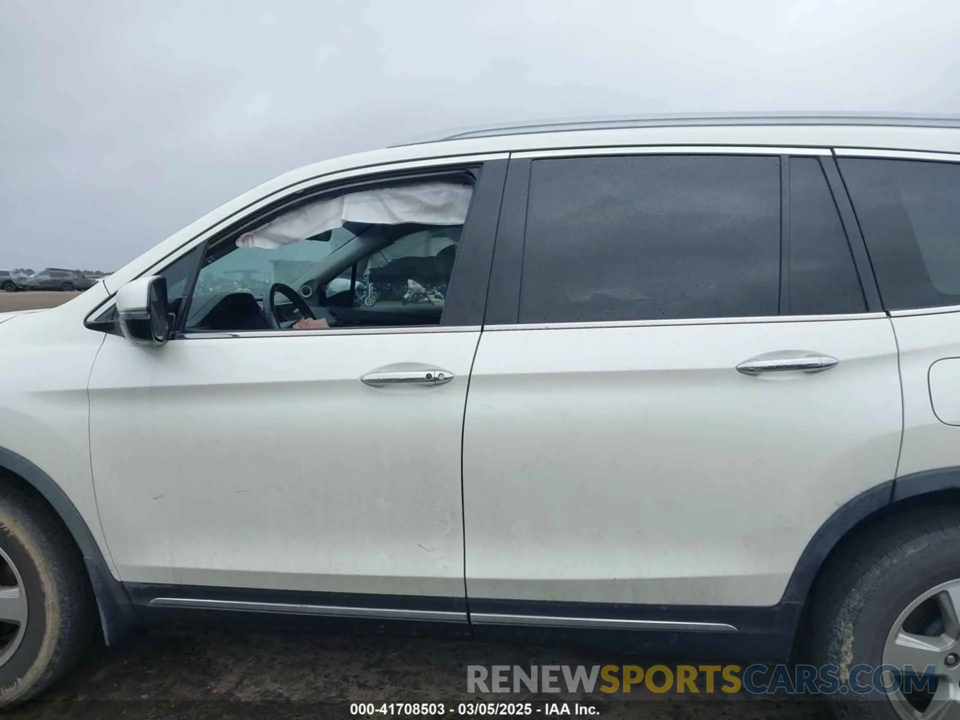 14 Фотография поврежденного автомобиля 5FNYF6H65KB035053 HONDA PILOT 2019