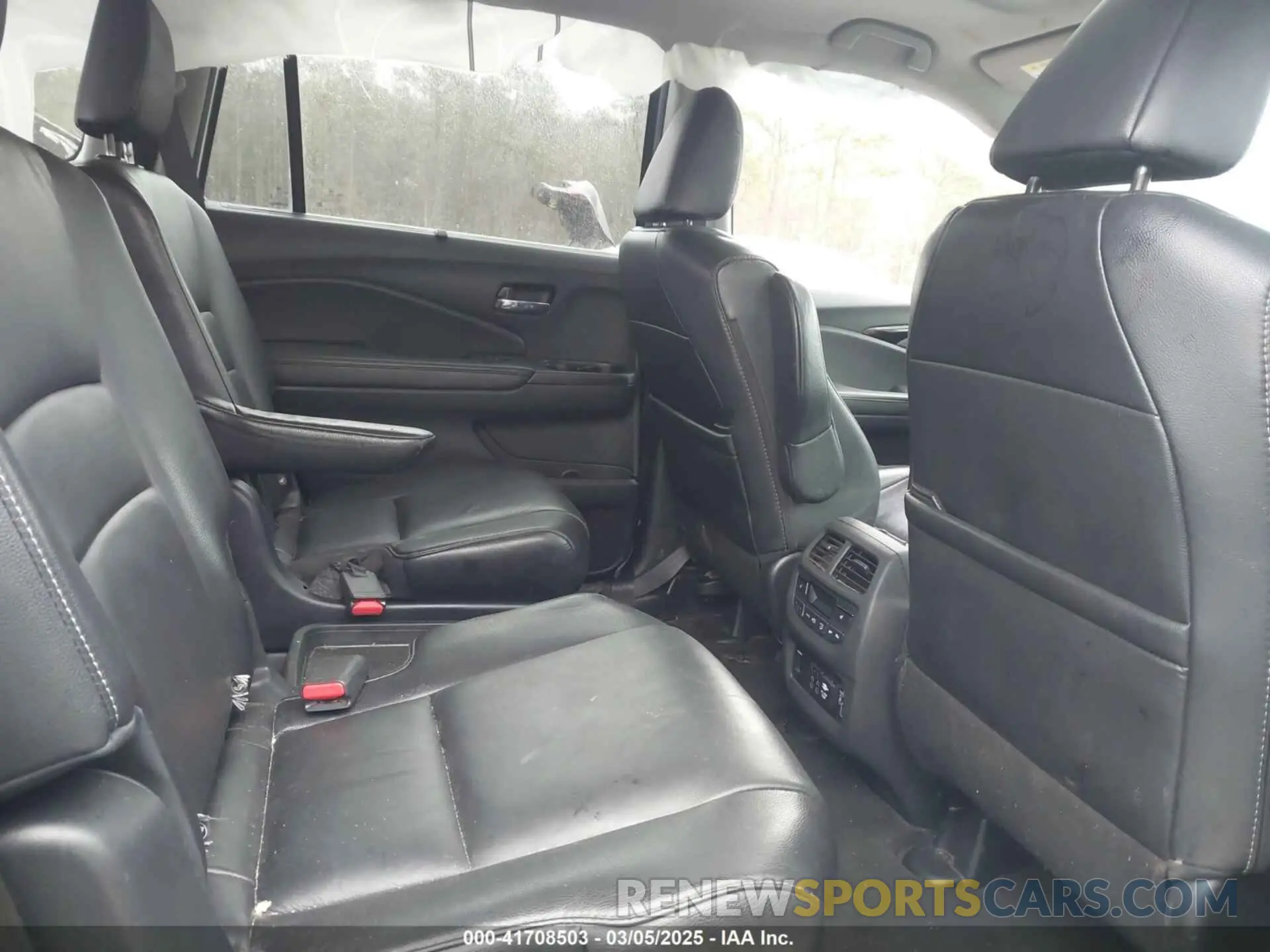 8 Фотография поврежденного автомобиля 5FNYF6H65KB035053 HONDA PILOT 2019