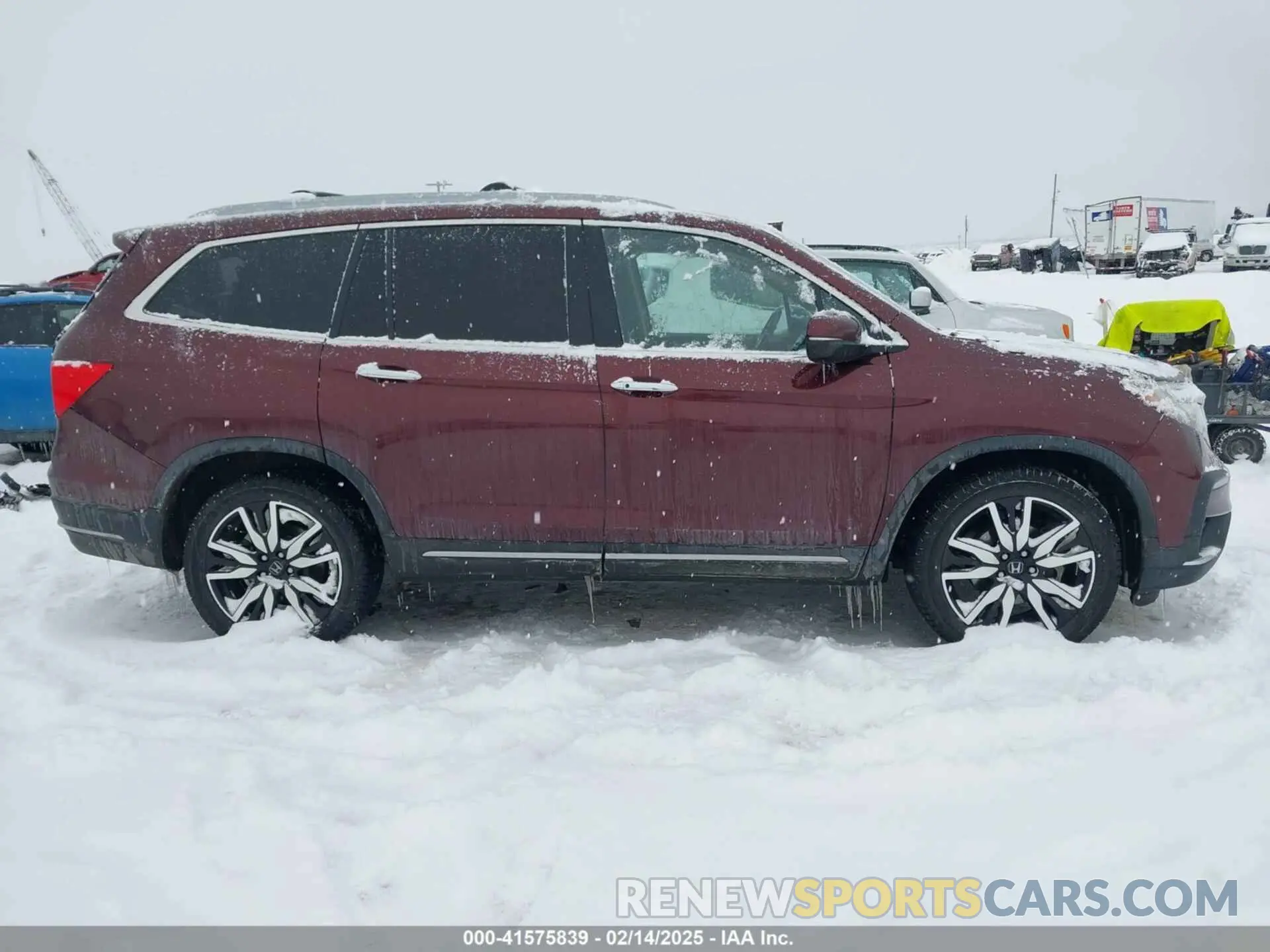 13 Photograph of a damaged car 5FNYF6H95KB036374 HONDA PILOT 2019
