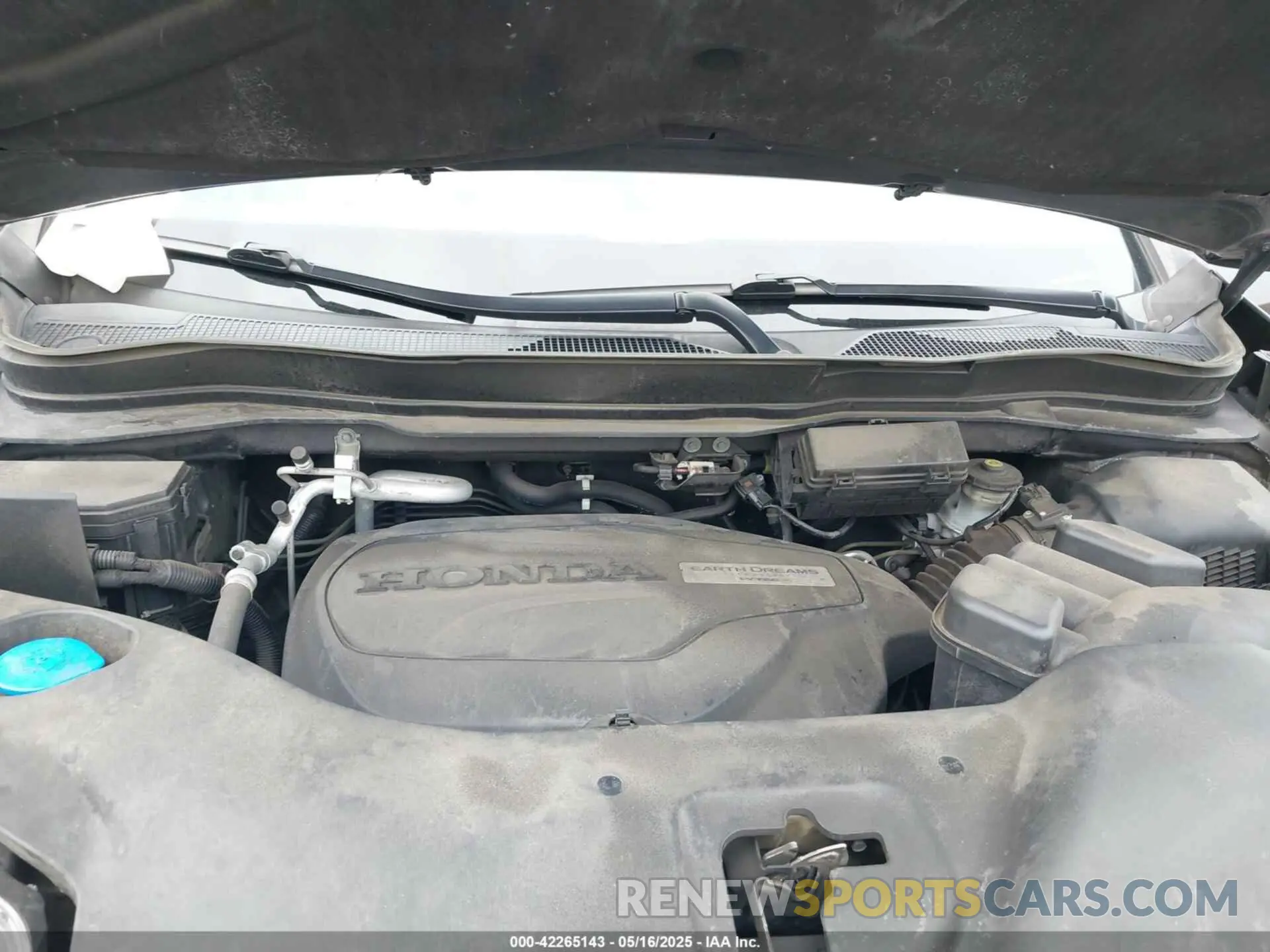 10 Photograph of a damaged car 5FNYF6H97KB013002 HONDA PILOT 2019