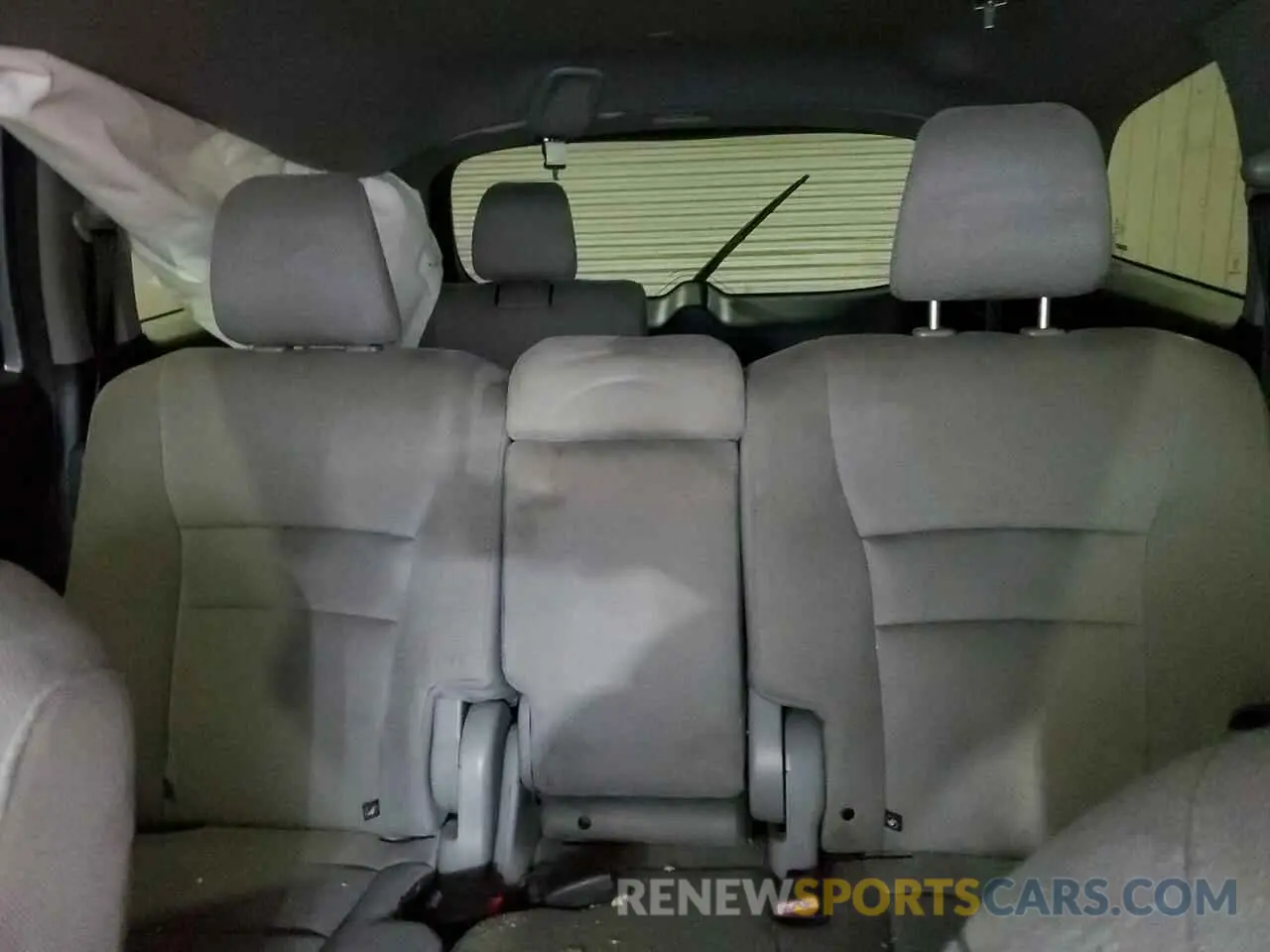 10 Photograph of a damaged car 5FNYF5H19LB025707 HONDA PILOT 2020
