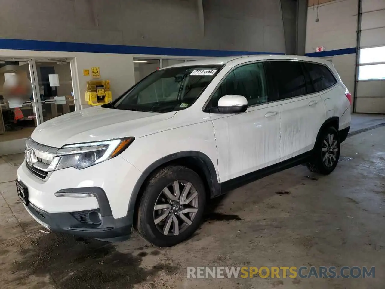1 Фотография поврежденного автомобиля 5FNYF5H32LB025338 HONDA PILOT 2020
