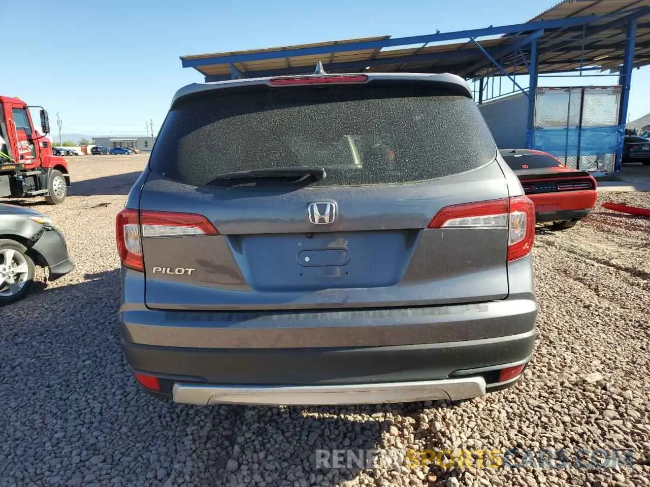 6 Photograph of a damaged car 5FNYF5H33LB021119 HONDA PILOT 2020