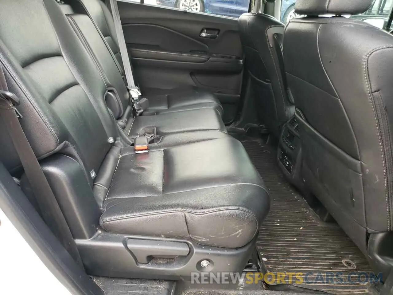 11 Фотография поврежденного автомобиля 5FNYF5H47LB003795 HONDA PILOT 2020