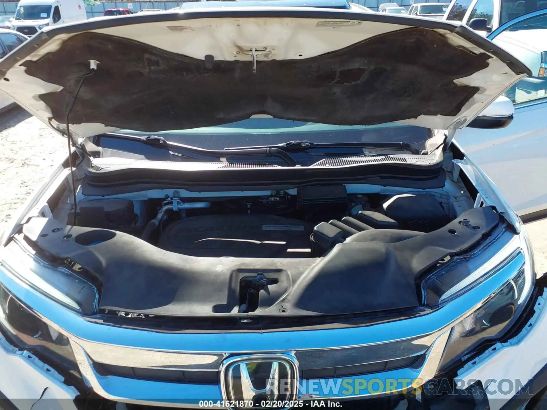 10 Photograph of a damaged car 5FNYF5H53LB003768 HONDA PILOT 2020