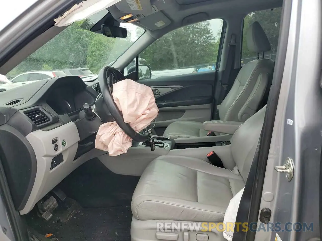 7 Фотография поврежденного автомобиля 5FNYF5H54LB011345 HONDA PILOT 2020