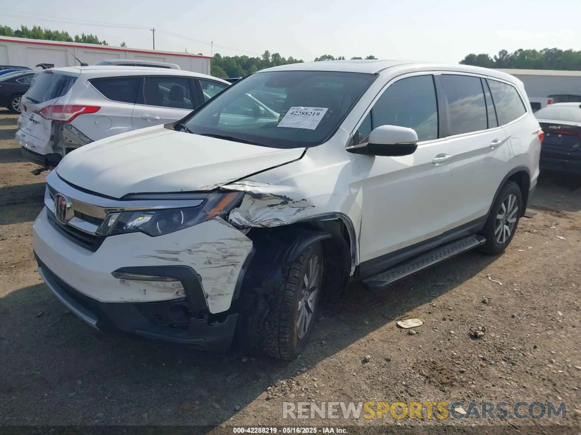 2 Photograph of a damaged car 5FNYF5H57LB005412 HONDA PILOT 2020