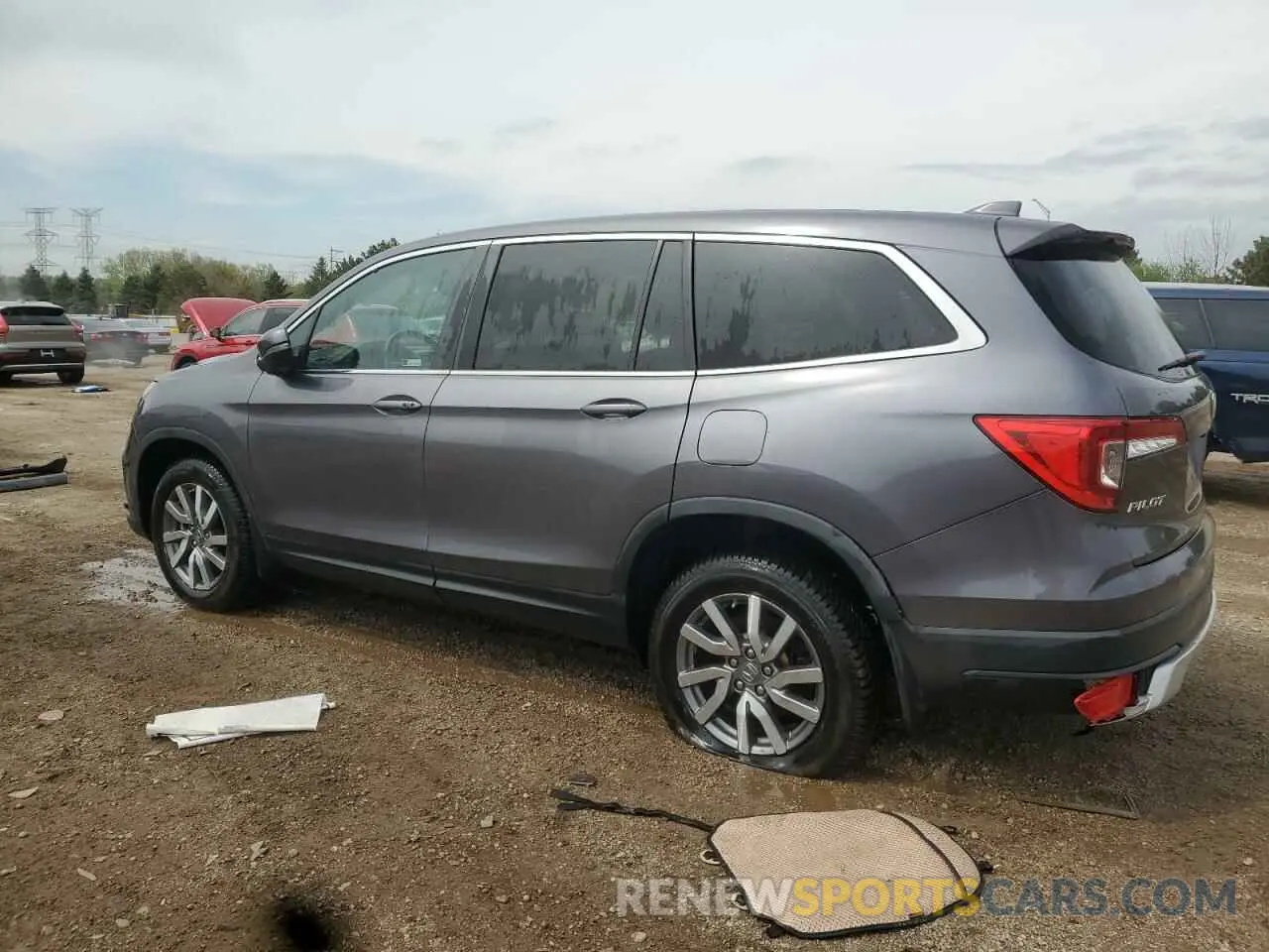 2 Photograph of a damaged car 5FNYF5H57LB006558 HONDA PILOT 2020