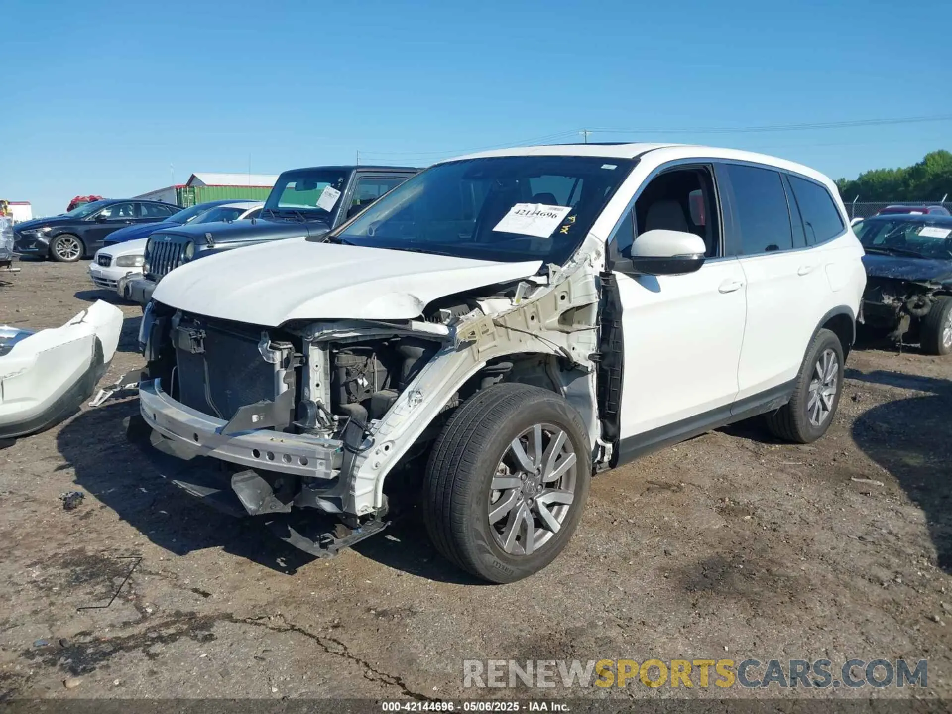 2 Photograph of a damaged car 5FNYF5H57LB008441 HONDA PILOT 2020