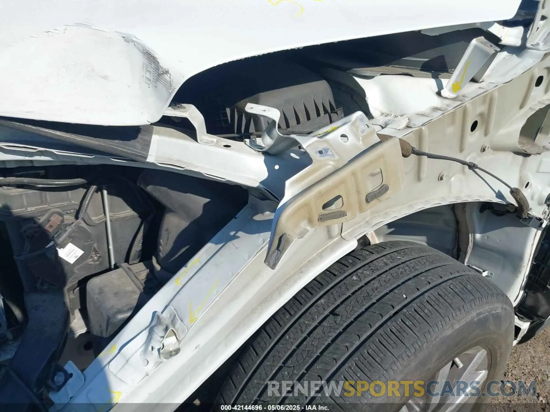 20 Photograph of a damaged car 5FNYF5H57LB008441 HONDA PILOT 2020