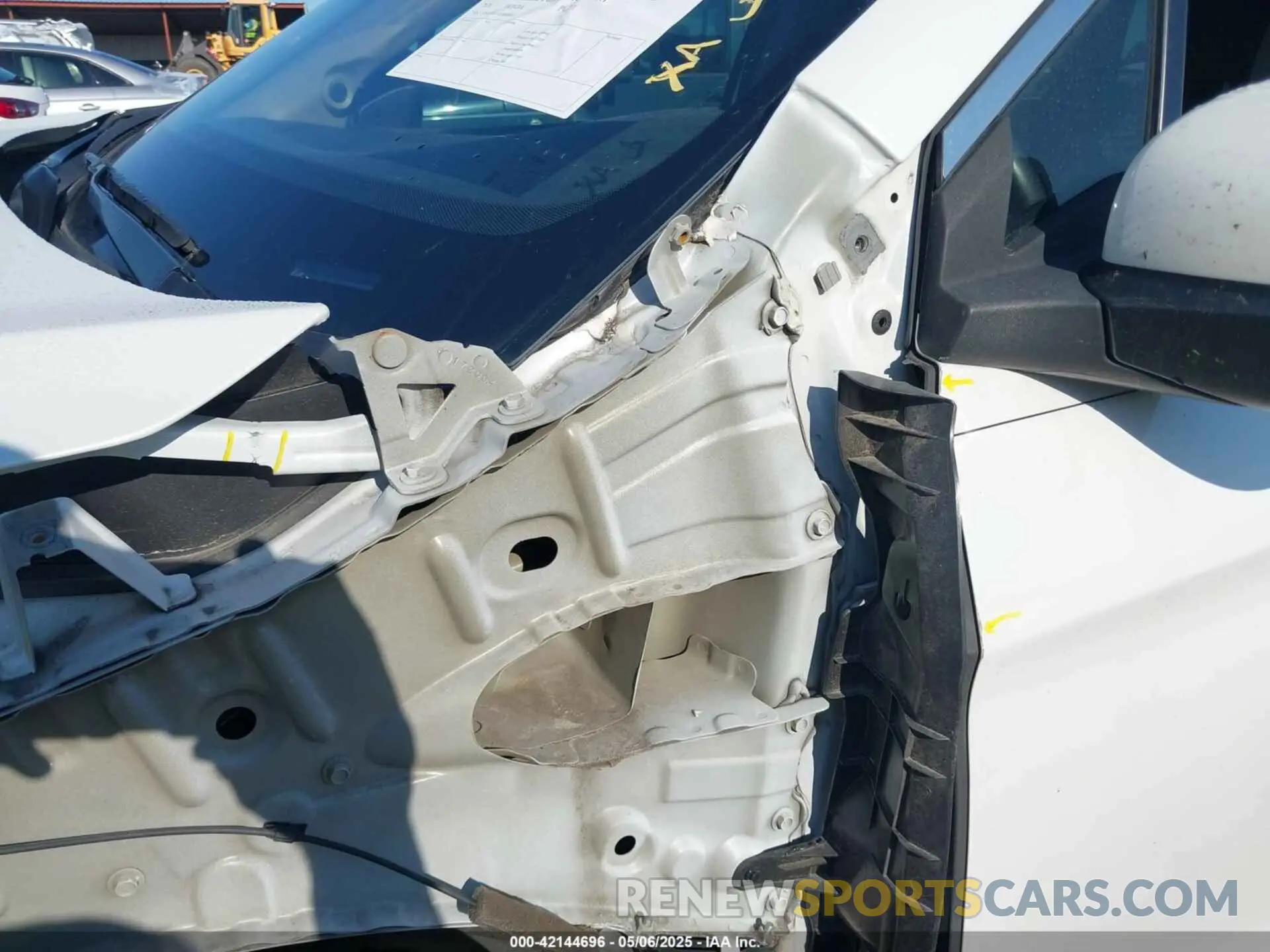 21 Photograph of a damaged car 5FNYF5H57LB008441 HONDA PILOT 2020
