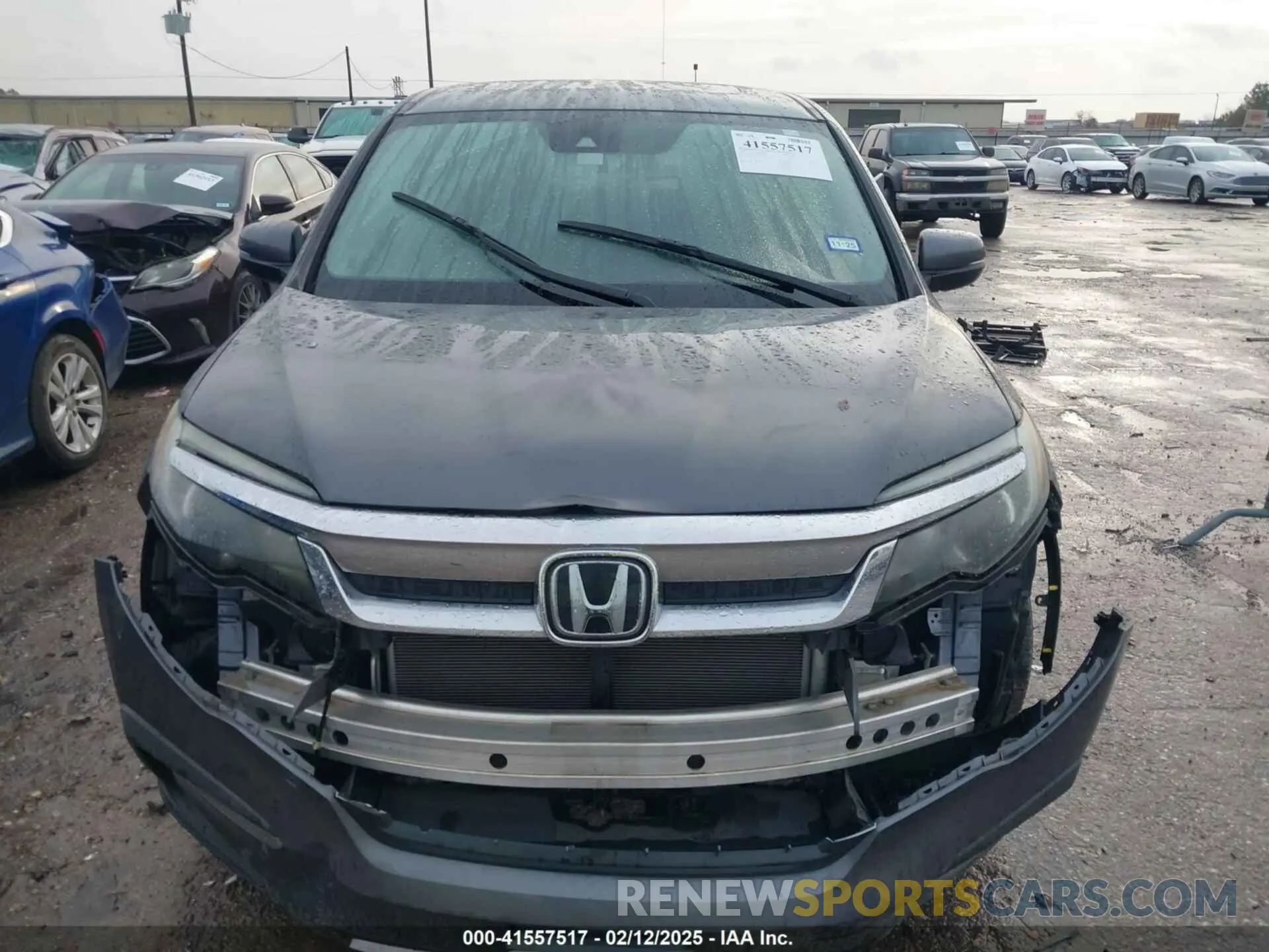 11 Photograph of a damaged car 5FNYF5H5XLB017103 HONDA PILOT 2020
