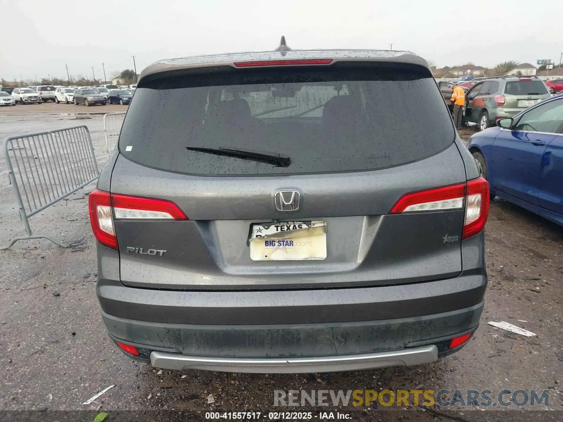15 Photograph of a damaged car 5FNYF5H5XLB017103 HONDA PILOT 2020