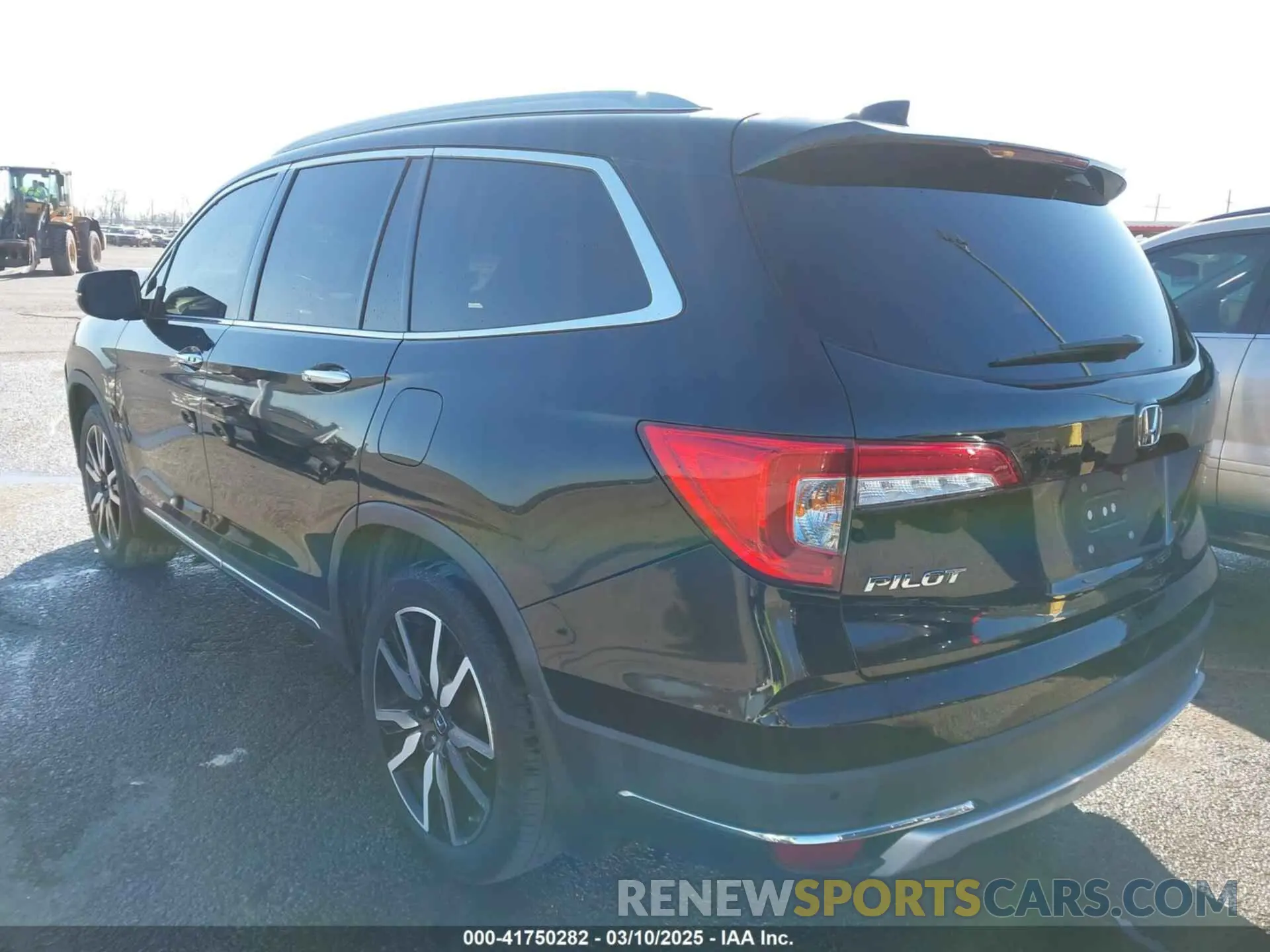 3 Фотография поврежденного автомобиля 5FNYF5H64LB006073 HONDA PILOT 2020