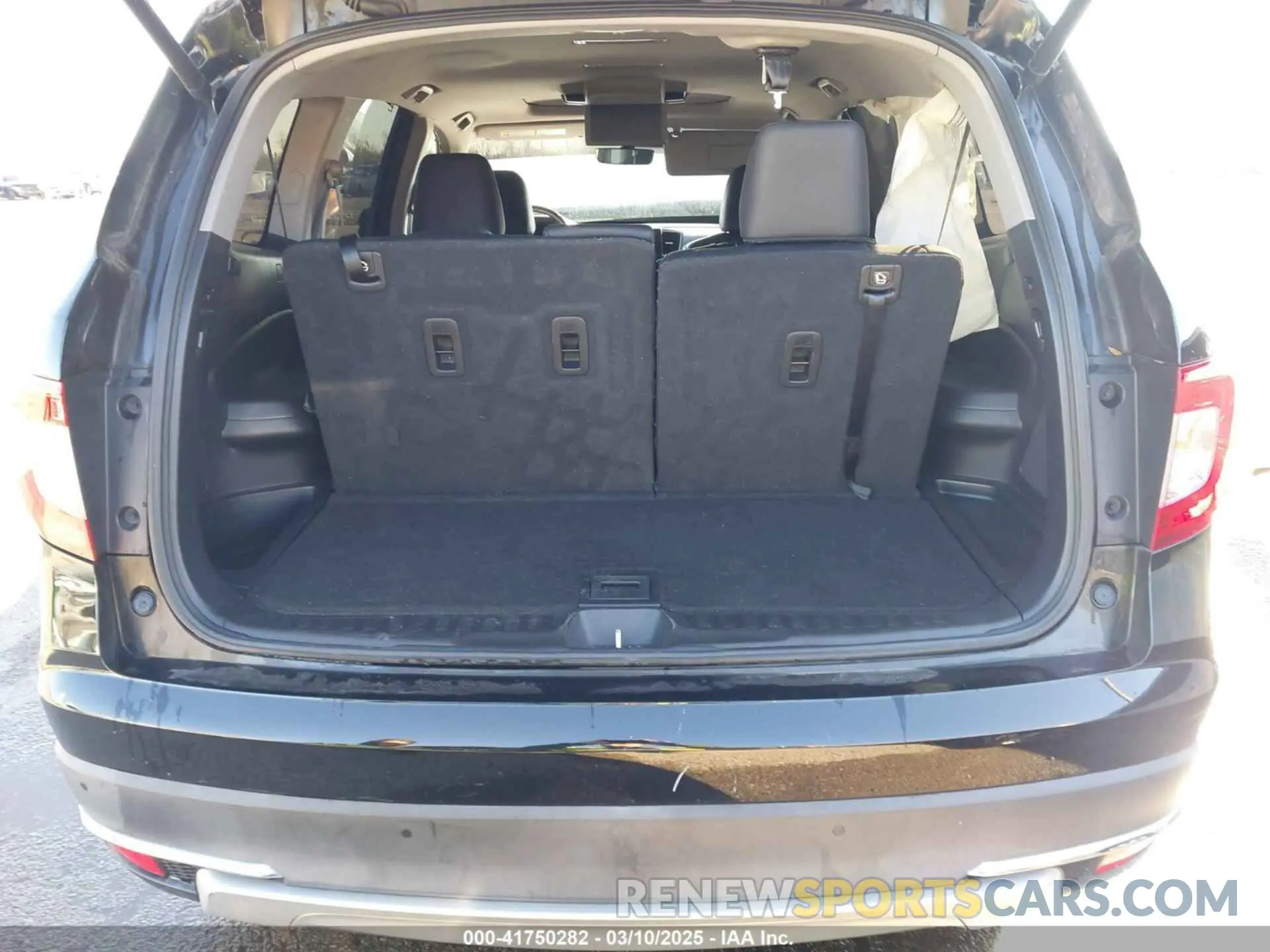 8 Фотография поврежденного автомобиля 5FNYF5H64LB006073 HONDA PILOT 2020