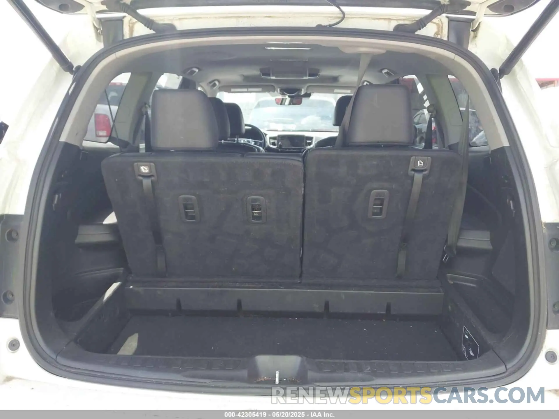 18 Фотография поврежденного автомобиля 5FNYF5H65LB021861 HONDA PILOT 2020
