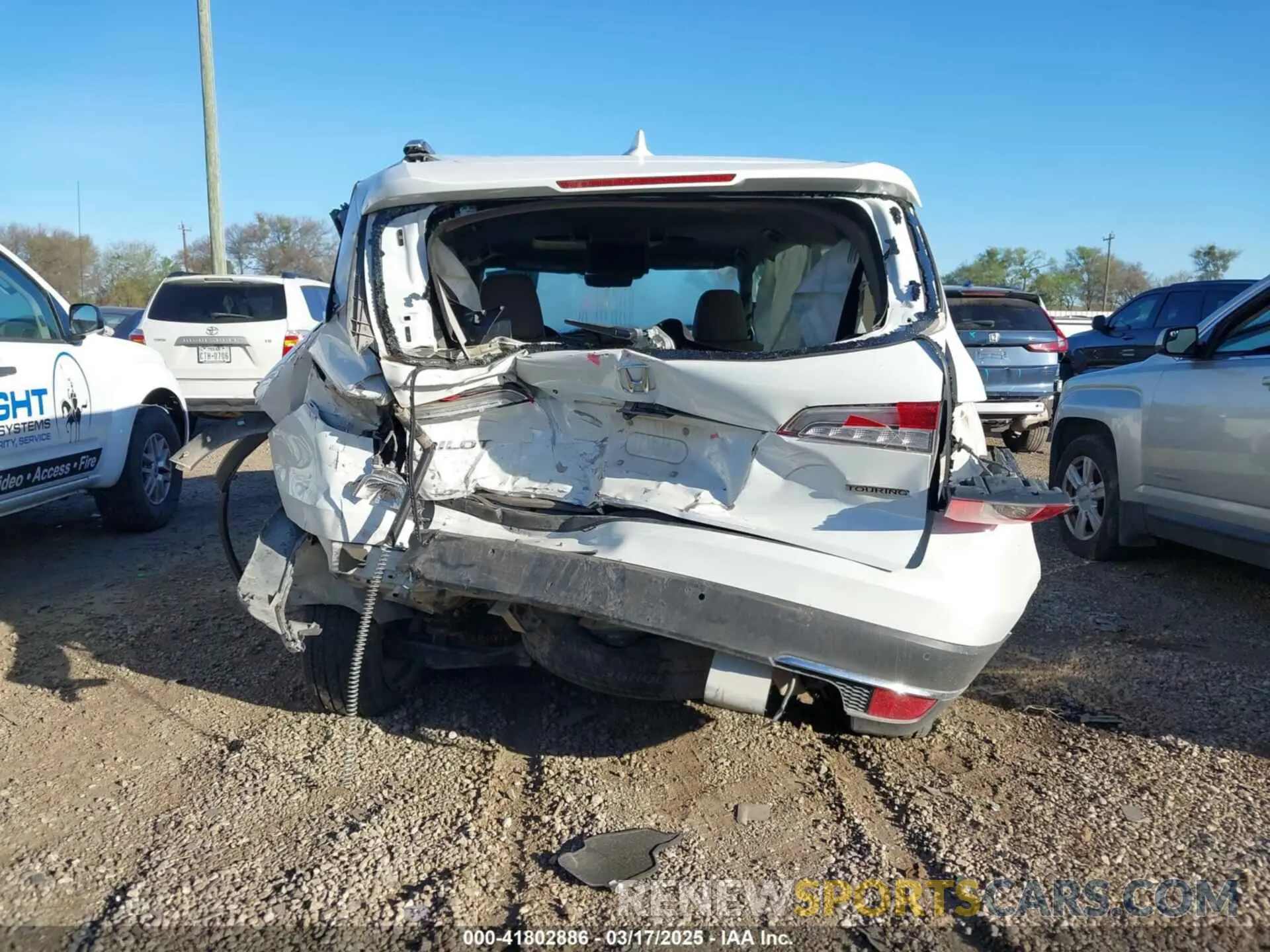 16 Photograph of a damaged car 5FNYF5H6XLB016364 HONDA PILOT 2020