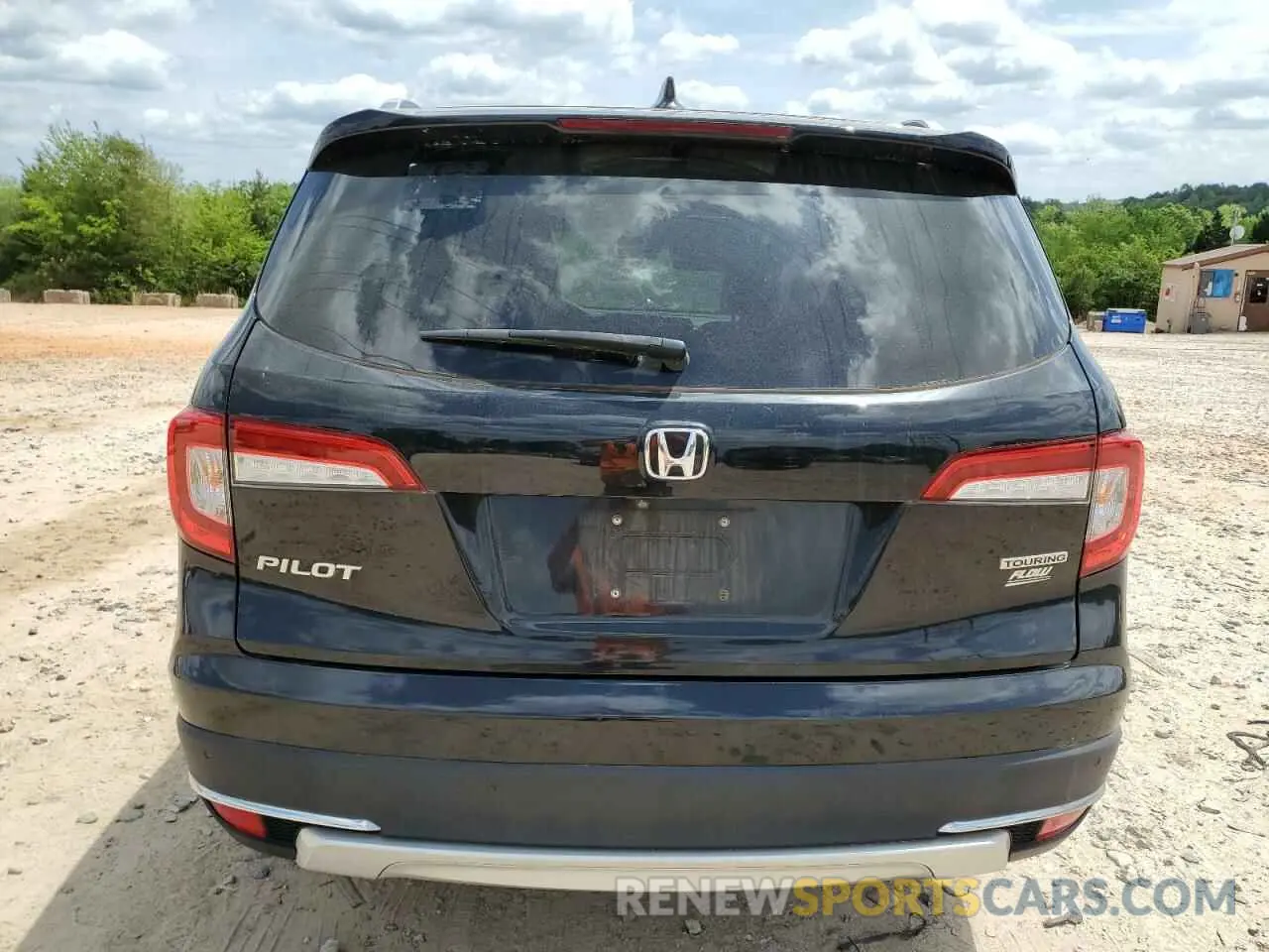 6 Photograph of a damaged car 5FNYF5H92LB025277 HONDA PILOT 2020