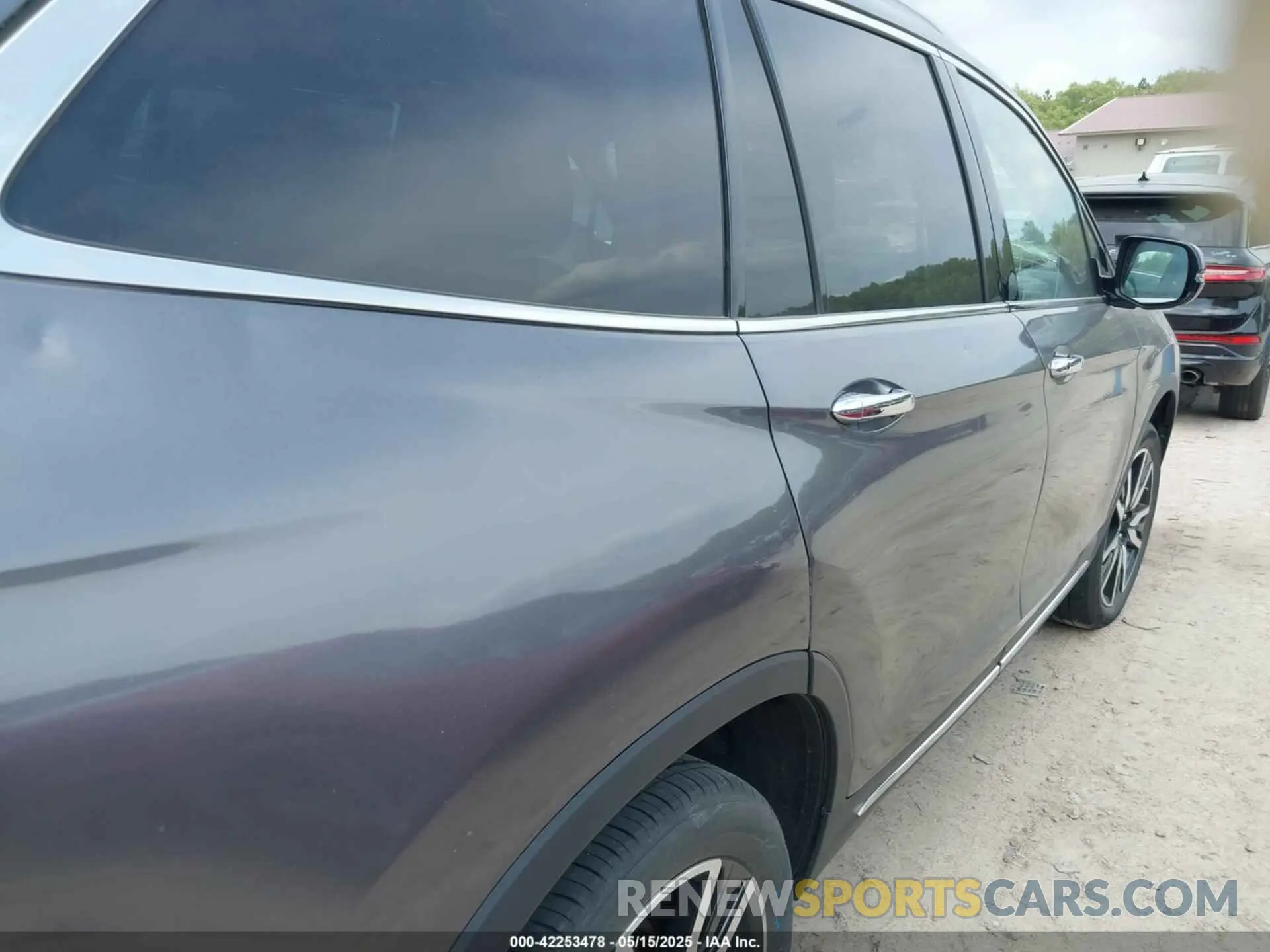 19 Photograph of a damaged car 5FNYF6H00LB027472 HONDA PILOT 2020