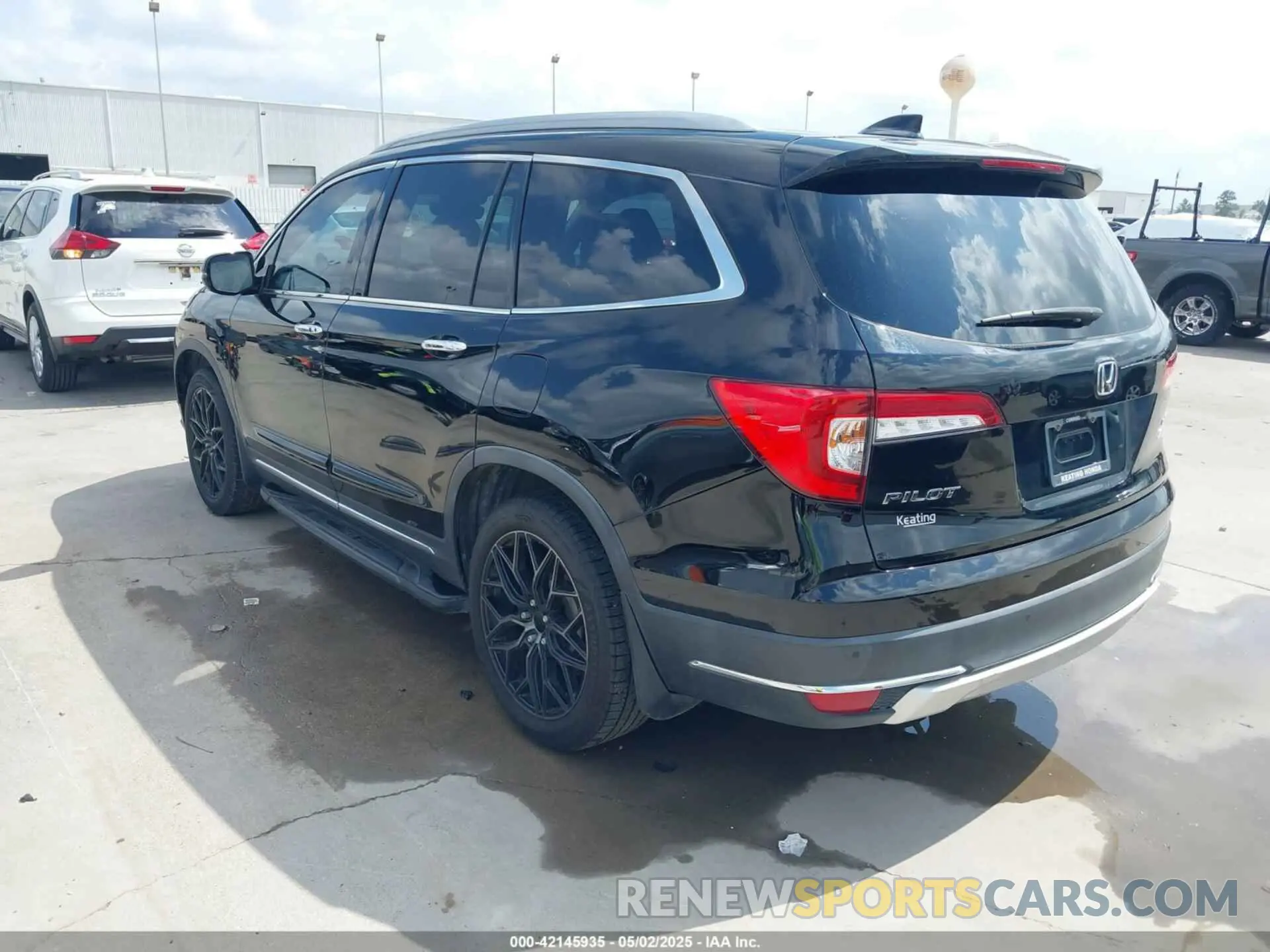 3 Photograph of a damaged car 5FNYF6H04LB000050 HONDA PILOT 2020