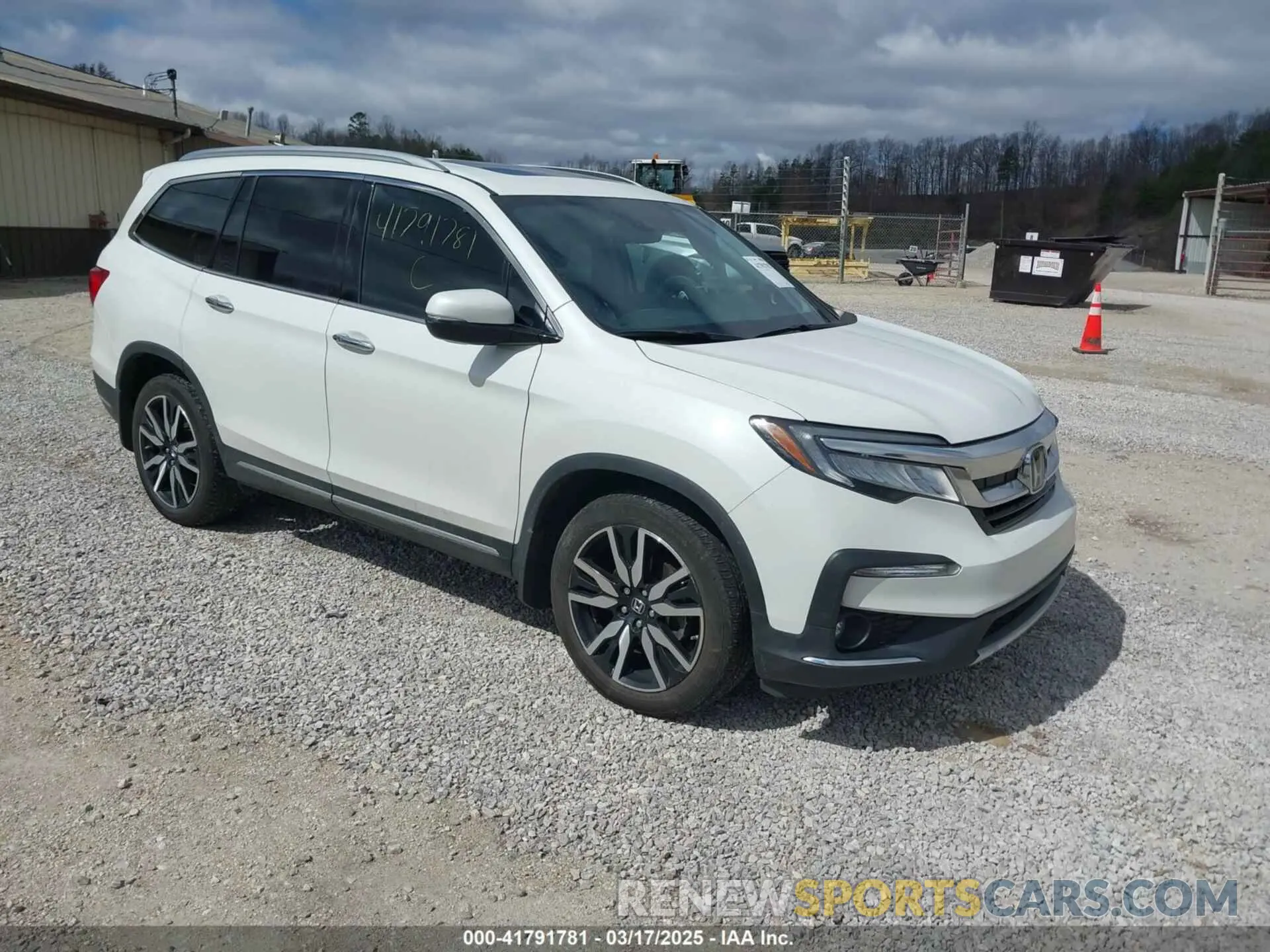 1 Фотография поврежденного автомобиля 5FNYF6H09LB026501 HONDA PILOT 2020
