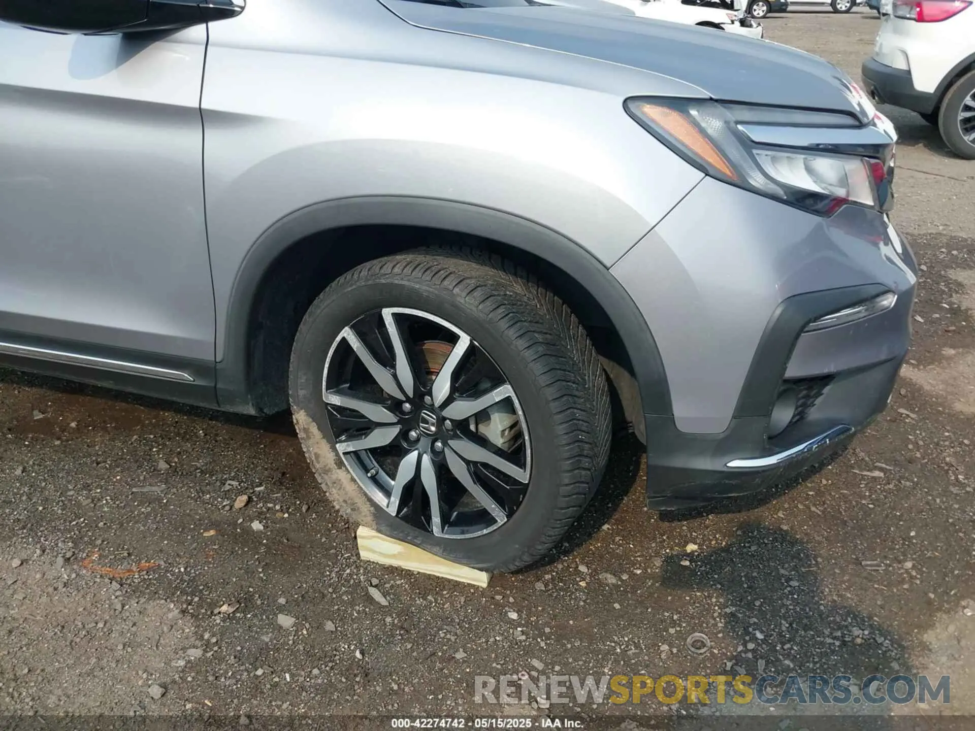 18 Photograph of a damaged car 5FNYF6H0XLB020657 HONDA PILOT 2020