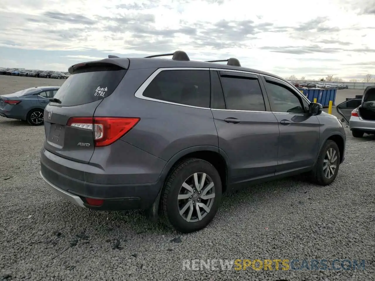 3 Photograph of a damaged car 5FNYF6H35LB011844 HONDA PILOT 2020