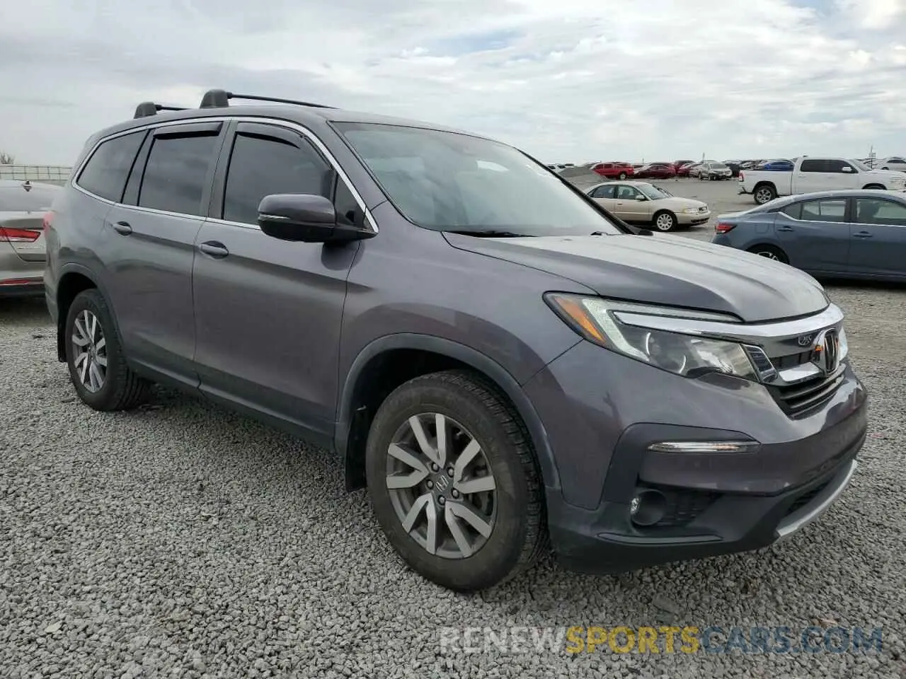 4 Photograph of a damaged car 5FNYF6H35LB011844 HONDA PILOT 2020