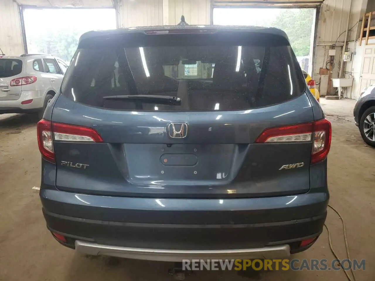 6 Фотография поврежденного автомобиля 5FNYF6H35LB024156 HONDA PILOT 2020
