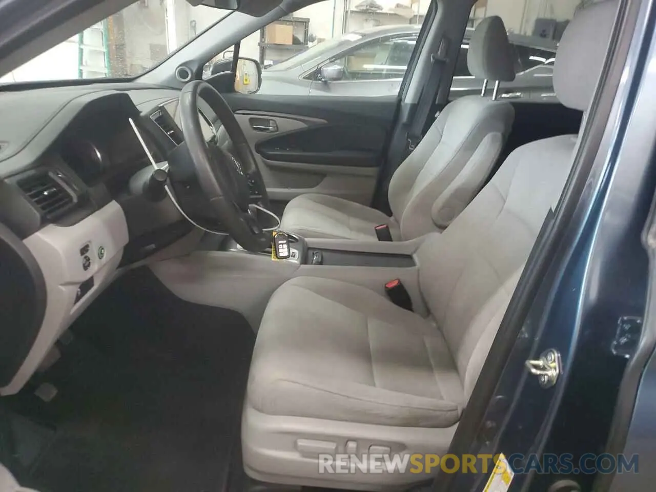 7 Фотография поврежденного автомобиля 5FNYF6H35LB024156 HONDA PILOT 2020
