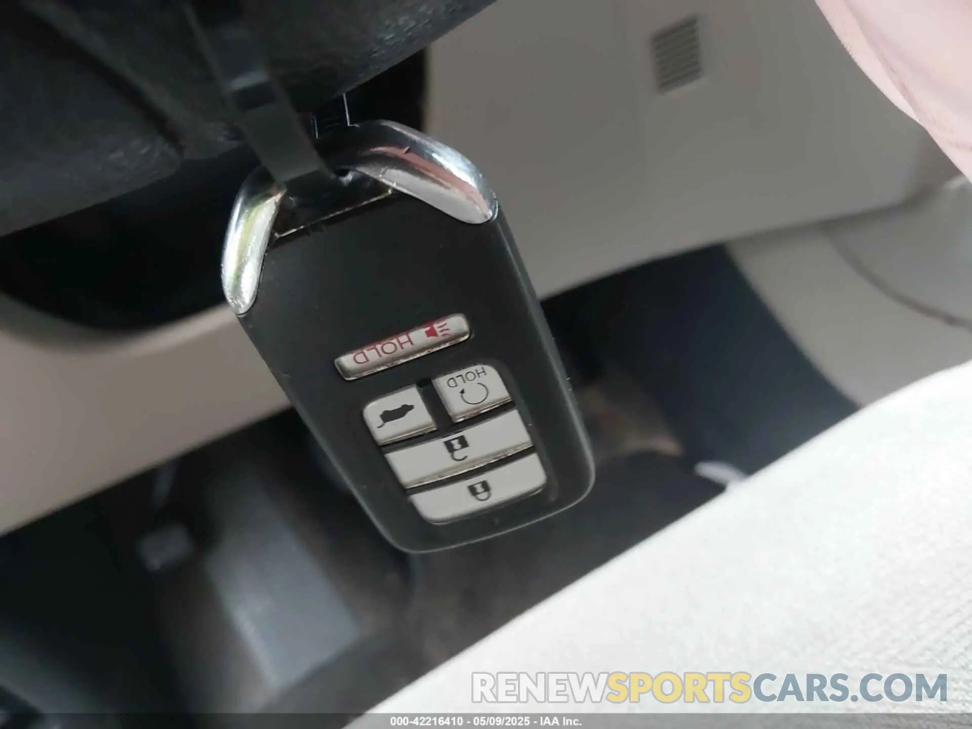 11 Photograph of a damaged car 5FNYF6H36LB027308 HONDA PILOT 2020