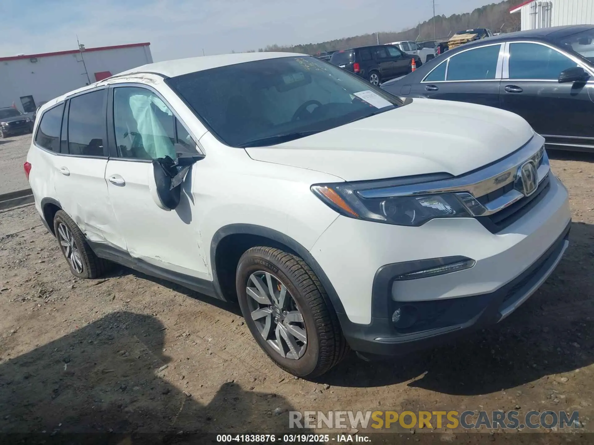 1 Photograph of a damaged car 5FNYF6H36LB057201 HONDA PILOT 2020