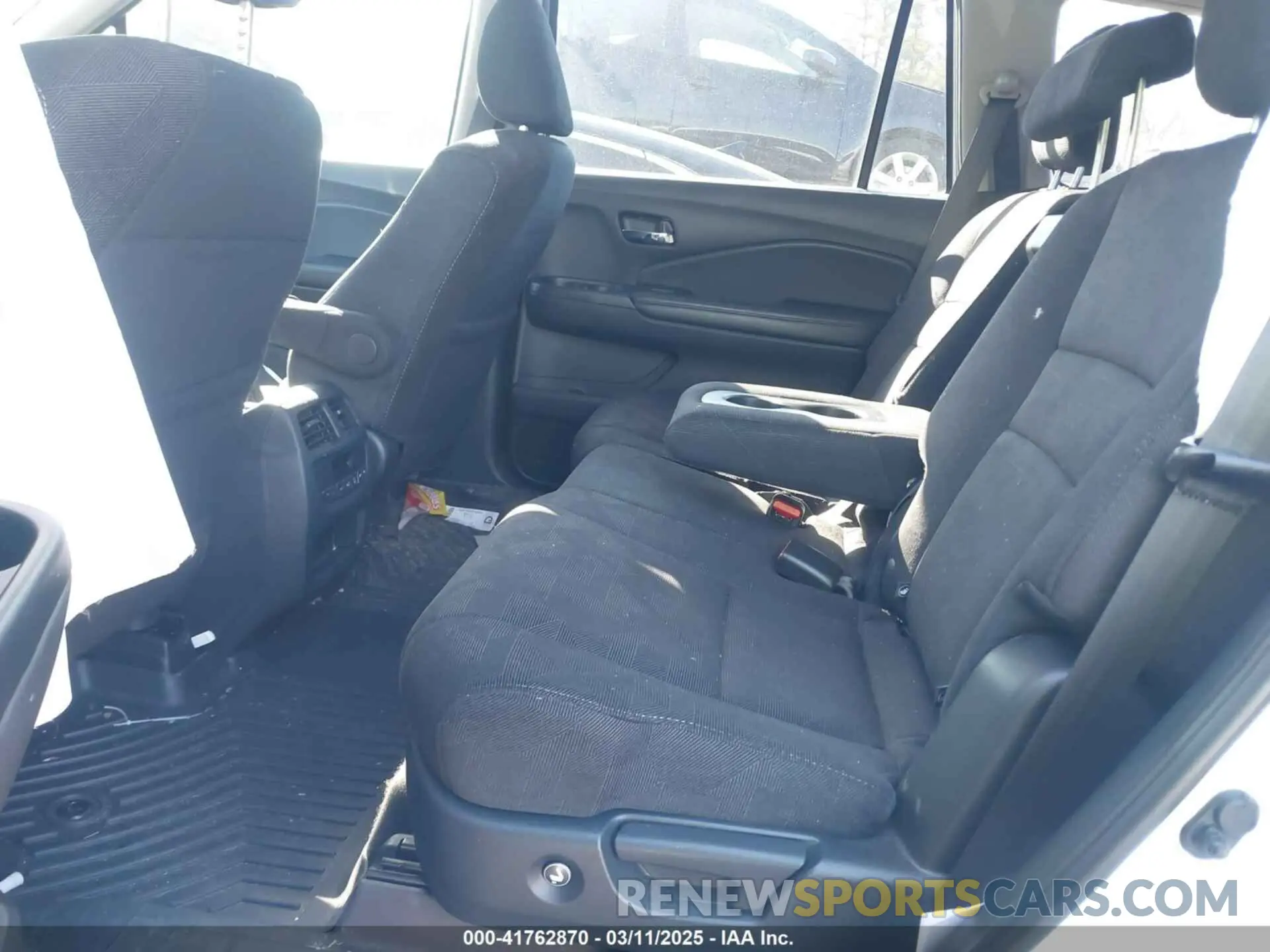 8 Фотография поврежденного автомобиля 5FNYF6H37LB050595 HONDA PILOT 2020