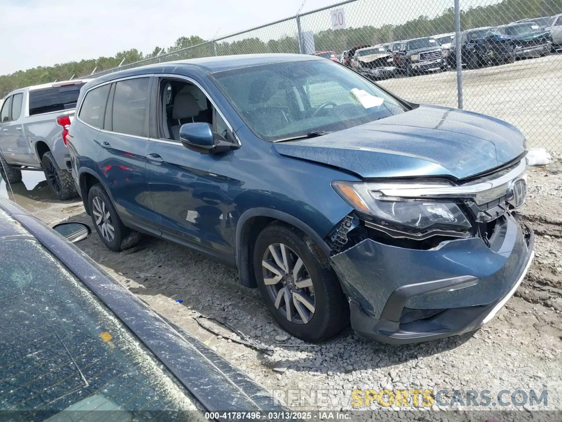 1 Photograph of a damaged car 5FNYF6H39LB024192 HONDA PILOT 2020