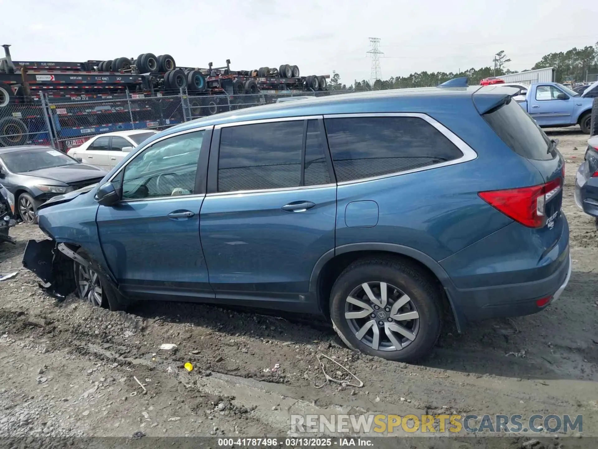14 Photograph of a damaged car 5FNYF6H39LB024192 HONDA PILOT 2020