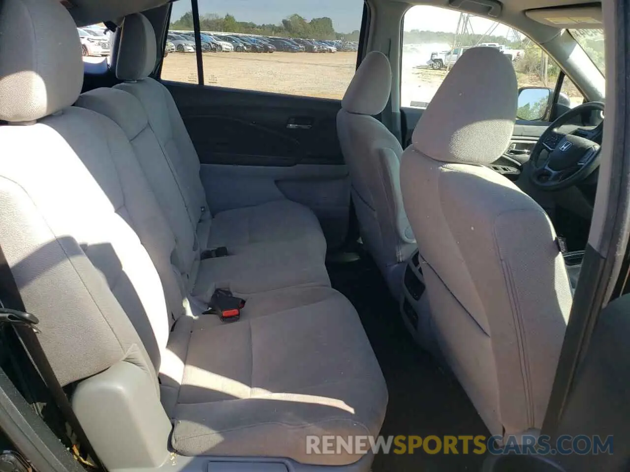 11 Photograph of a damaged car 5FNYF6H39LB040361 HONDA PILOT 2020