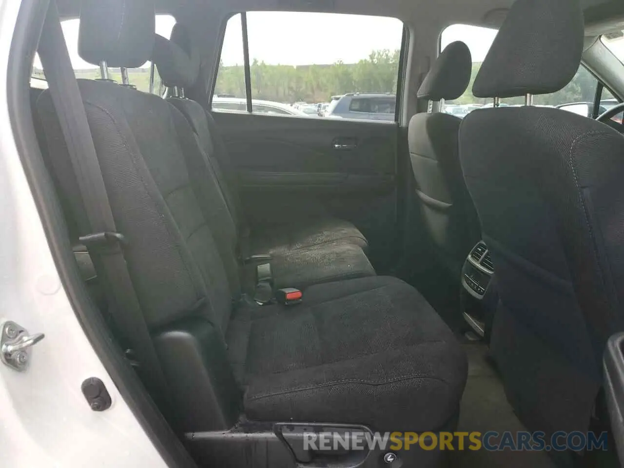11 Photograph of a damaged car 5FNYF6H3XLB061476 HONDA PILOT 2020