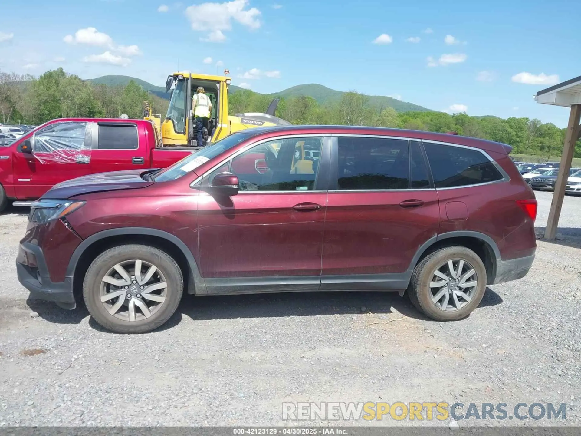 15 Photograph of a damaged car 5FNYF6H50LB028925 HONDA PILOT 2020