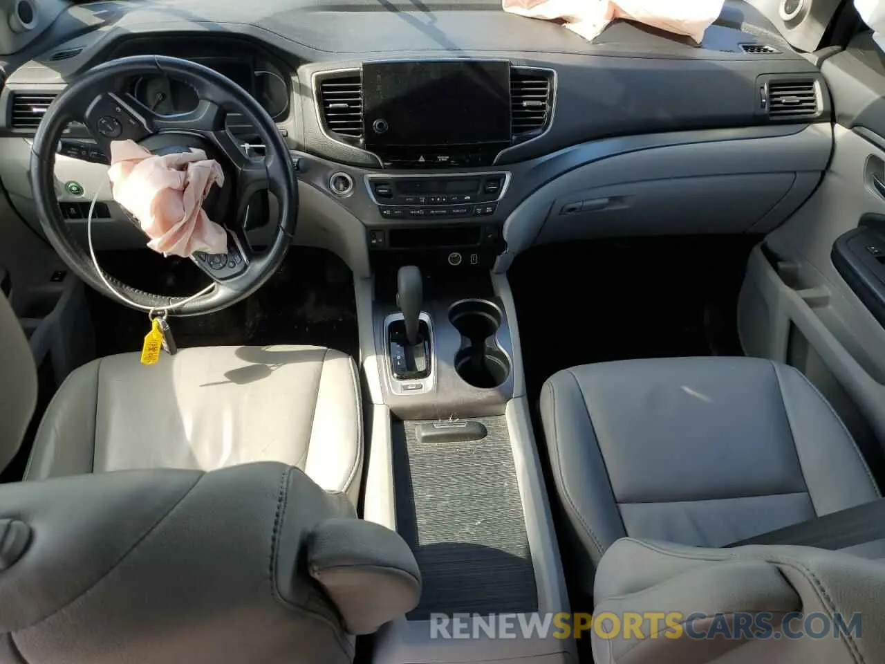 8 Photograph of a damaged car 5FNYF6H50LB034160 HONDA PILOT 2020