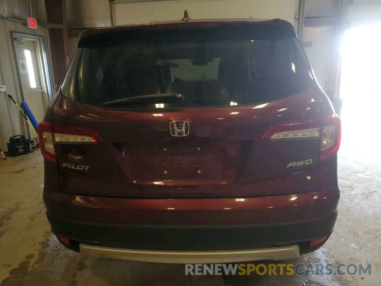 6 Photograph of a damaged car 5FNYF6H51LB014760 HONDA PILOT 2020
