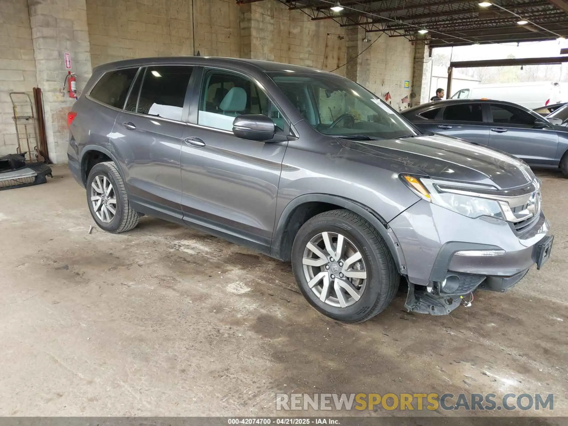 1 Photograph of a damaged car 5FNYF6H52LB048870 HONDA PILOT 2020